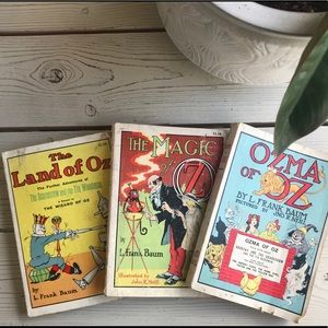 Vintage Wizard of Oz books